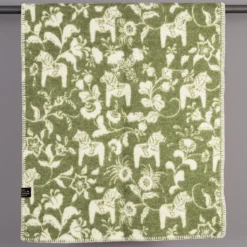 Arvidssons textil Babyfiltar|Ullplädar|Barnfilt Leksand grön 65x95cm med dalahästar och kurbits