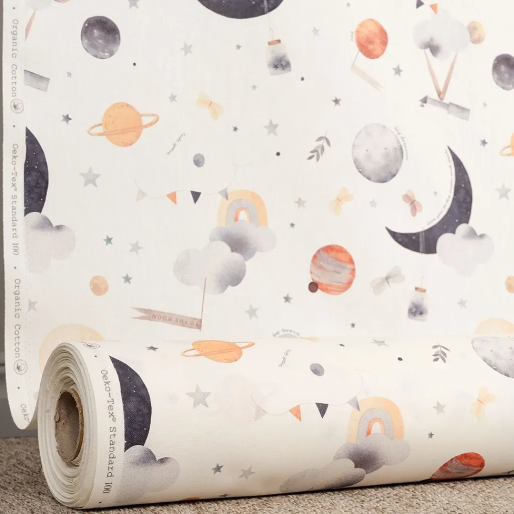 Barn Nordisk Textil Gardintyger Mönstrade|Barnmönster|Big Dreamer tyg – Barntyg med månar, planeter & stjärnor