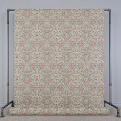Arts & Crafts Tyger|Gardintyger Mönstrade|Birds and roses aprikos tyg