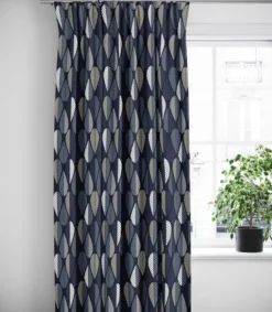 Arvidssons textil Gardiner Mönstrade|Blader mörkblå gardiner