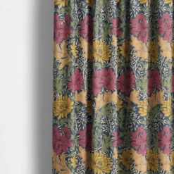 Nordisk Textil Arts & Crafts Tyger|Gardintyger Mönstrade|Chrysanthemum Bloom tyg