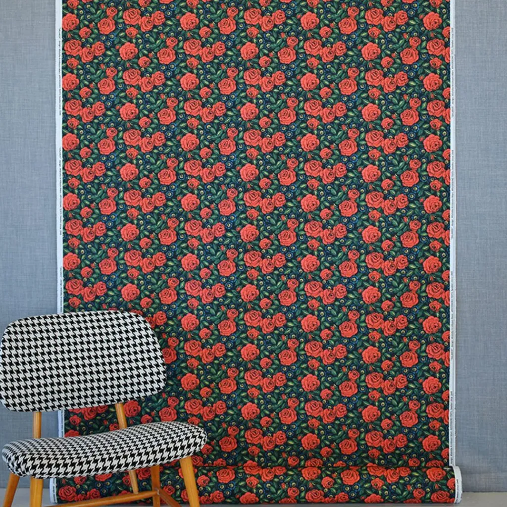 Nordisk Textil Gardintyger Mönstrade|Jultyger|Dalaros svart tyg