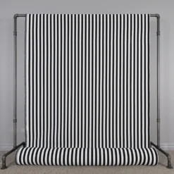 Nordisk Textil Randiga Möbeltyger|Divers vit-svart randigt Gobelängtyg