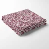 Nordisk Textil Juldukar|Bordsduk|Ester vinröd bordsduk med tidlöst bladmönster