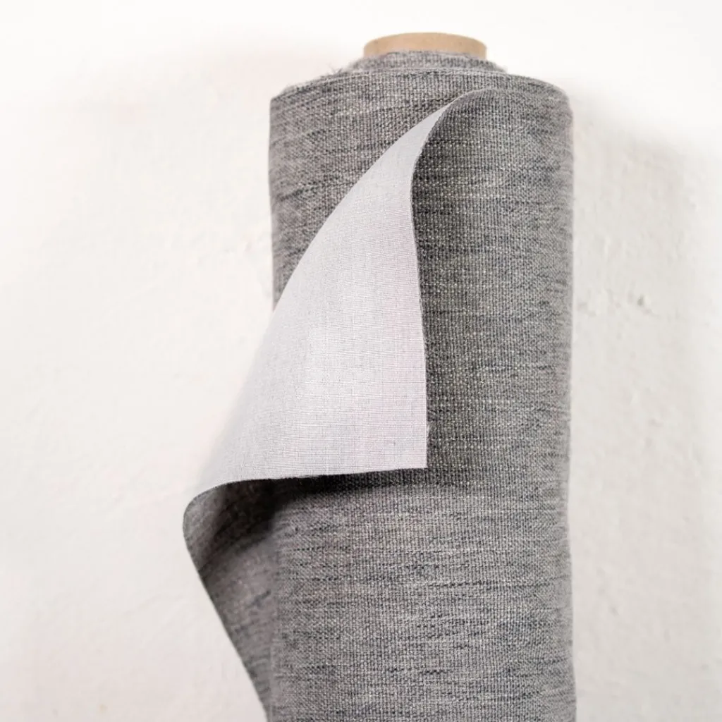 Nordisk Textil Enfärgade Möbeltyger|Fantasy Grey - Stilfullt och Slitstarkt Möbeltyg