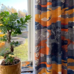 Arvidssons textil Gardiner Mönstrade|Fjällvandring orange gardiner