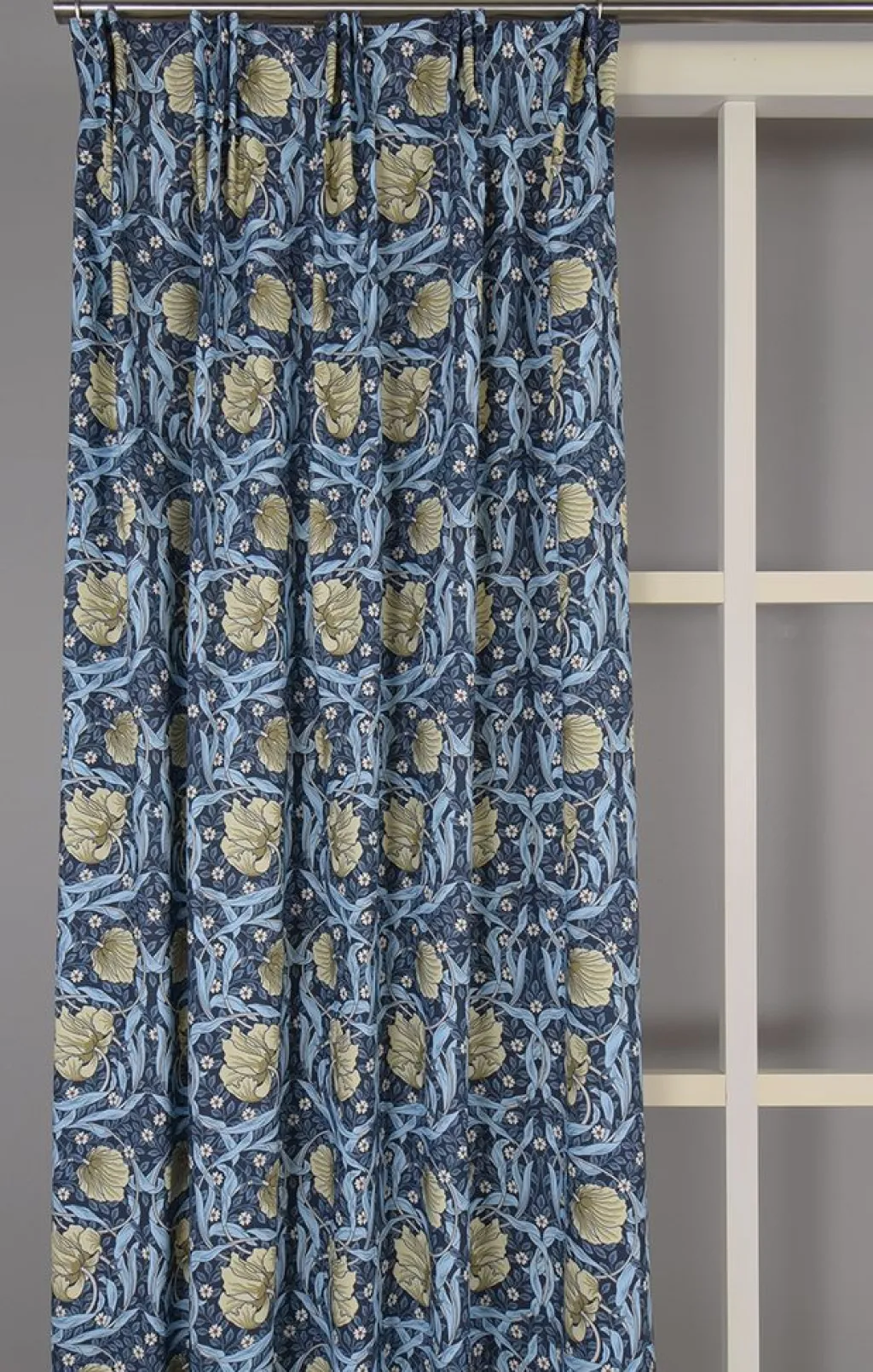 Nordisk Textil Gardiner Mönstrade|Grace blå gardiner - Klassisk blommig Arts and Crafts design