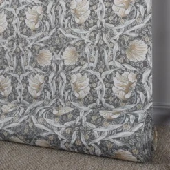 Nordisk Textil Arts & Crafts Tyger|Mönstrade Möbeltyger|Grace mullvad gobeläng - Klassisk blommig Arts and Crafts design