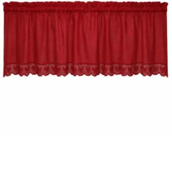 Gardinkappor Mönstrade|Gardinkappor Enfärgade|Hjärter röd gardinkappa metervara – klassisk med virkad kant