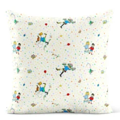 Arvidssons textil Mönstrade Kuddfodral|Kalas hos pippi – Kuddfodral