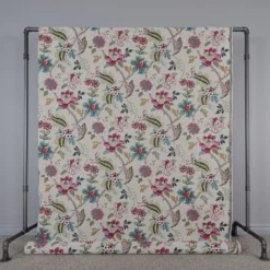 Arvidssons textil Blommiga Möbeltyger|Mönstrade Möbeltyger|Kyma beige möbeltyg
