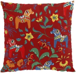 Arvidssons textil Julkuddar|Mönstrade Kuddfodral|Leksand röd kuddfodral med traditionellt dalahästmönster