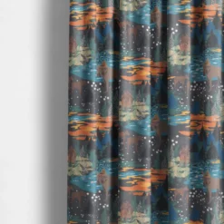 Arvidssons textil Gardintyger Mönstrade|Arvidssons Textil|Älgrike brun/orange - tyg med älgar och Skog i höstiga färger
