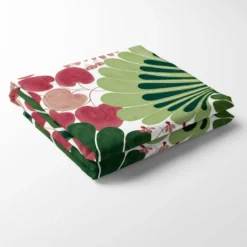 Arvidssons textil Bordsduk|Lisette grön/rosa bordsduk - en färgstark duk för vardag och fest