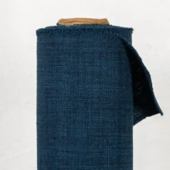 Nordisk Textil Gardintyger Enfärgade|Milo marin gardintyg - Stilrent med fin struktur