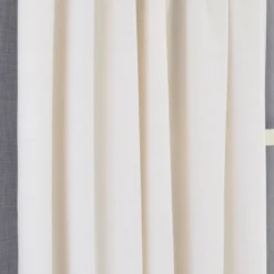 Gardiner Enfärgade|Milo offwhite gardiner – Tidlös design med fin struktur