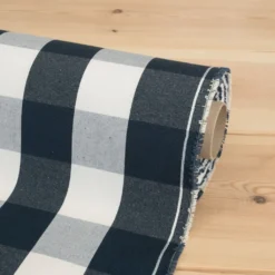 Nordisk Textil Rutiga Möbeltyger|Rutor & Ränder|Newton marinblå-vit storrutigt tyg