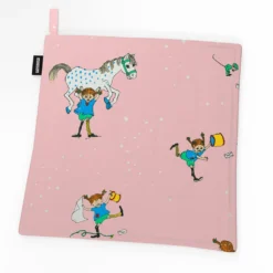 Arvidssons textil Grillvante & Grytlappar|Pippi Med Vänner – Grytlapp Rosa