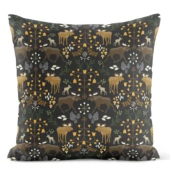 Arvidssons textil Mönstrade Kuddfodral|Skogens konung svart kuddfodral 47x47cm