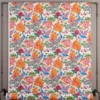 Nordisk Textil Gardintyger Mönstrade|Whispers tyg – Färgstarkt tyg med tranor & blommor